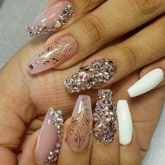 Xhinola Nails