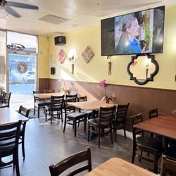 Maya's Cafe