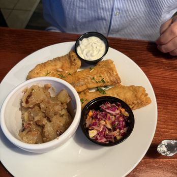 Skal Bar & Kitchen - Wine Bars Near Me - Woodruff, Wisconsin