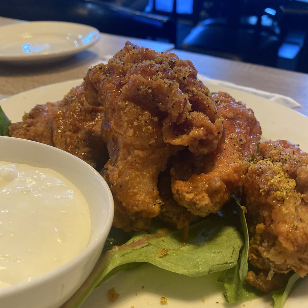 Dacks Cuisine - Chicken Wings - hot lemon pepper - Caribbean Near Me - Bronx, New York