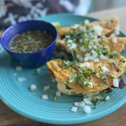 REV Mex - Burria tacos with consume