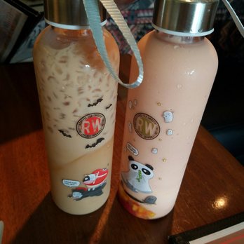 Roasting Water - Oolong milk tea and strawberry blonde smoothie - Bubble Tea Near Me - Long Beach, California Roasting Water - Oolong milk tea and strawberry blonde smoothie - Bubble Tea Near Me - Long Beach, California
