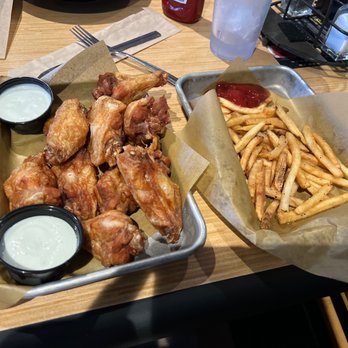 Buffalo Wild Wings - My meal!! - Chicken Wings Near Me - College Station, Texas