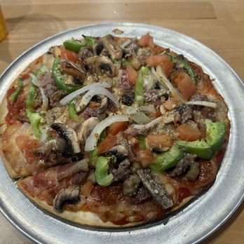 Bar Down Sports Bar - 9" small DeLux pizza - Pizza Near Me - Saint Louis, Missouri