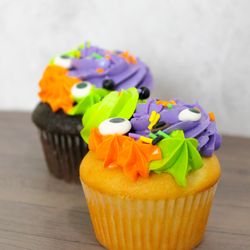 Pastries A-La-Carte - Halloween cupcakes