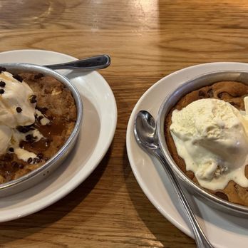 BJ's Restaurant & Brewhouse - Chocolate Chunk Pizookie Salted Caramel Pizookie - Breweries Near Me - Corona, California