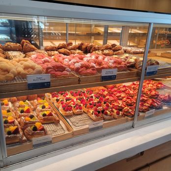 Paris Baguette - Desserts - Bakeries Near Me - Phoenix, Arizona Paris Baguette - Desserts - Bakeries Near Me - Phoenix, Arizona