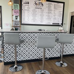 Sips N Sweet Treats - New lobby