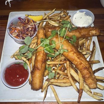 Taylor Beach House Cafe - Fish fry - Seafood Near Me - Hobe Sound, Florida