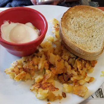 Alps Diner - Poached eggs, hashbrowns and toast - Diners Near Me - Wayne, New Jersey