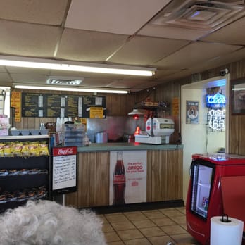 Henk's Bar-B-Que - Yuck! - Barbeque Near Me - Amarillo, Texas