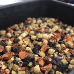 Meal Dealers - Roasted Potato, carrot, and pearl onion medley!