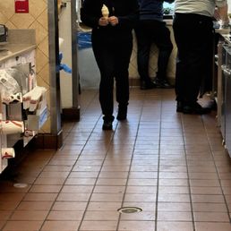 her pick up money from the ground and then hand food to me without washing or sanitizing her hands first