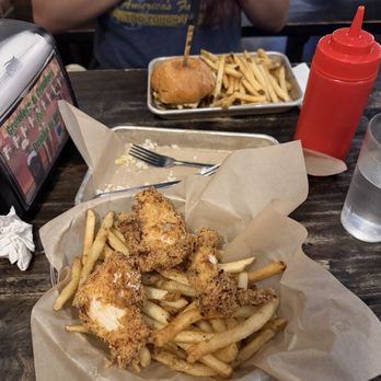 Stein - Chicken Tenders with Rosemary Sea Salt Fries - Beer Bar Near Me - Leavenworth, Washington Stein - Chicken Tenders with Rosemary Sea Salt Fries - Beer Bar Near Me - Leavenworth, Washington