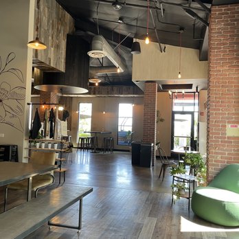 Canvas Coffee - Indoor seating - Coffee & Tea Near Me - Corona, California