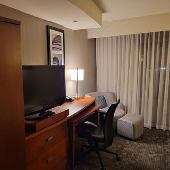 Courtyard by Marriott Bristol - Hotels Near Me - Bristol, Virginia Courtyard by Marriott Bristol - Hotels Near Me - Bristol, Virginia
