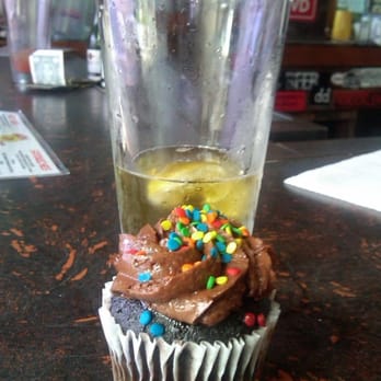 Knuckleheads Sports Bar - Beer and Cupcakes! - Wine Bars Near Me - San Clemente, California