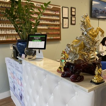 L&Q Nails - L&Q NAILS - Nail Salons Near Me - Portland, Oregon