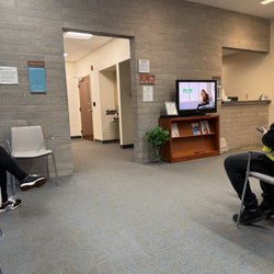 Cleveland Clinic North Ohio Gastroenterology, Westlake - Waiting room