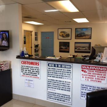 Munich European Auto - Customer Counter - Auto Repair Near Me - Miami, Florida Munich European Auto - Customer Counter - Auto Repair Near Me - Miami, Florida