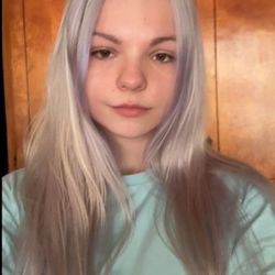 Hair Infinity - this looks pretty ashy, yellow and purple to me. Do you think this is what I asked for? (basically white platinum blonde.)