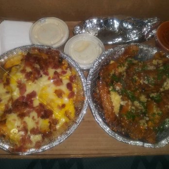 Bella Luna - Cheese fries and garlic parm wings - Italian Near Me - Cedar Brook, New Jersey Bella Luna - Cheese fries and garlic parm wings - Italian Near Me - Cedar Brook, New Jersey