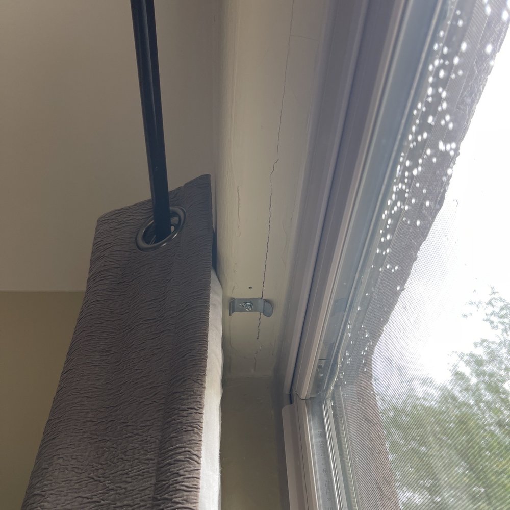 Open Enclose - Window leaking - Windows Installation Near Me - Tucson, Arizona