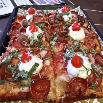 Playbook - Pepperoni burnt and no cheese - Sports Bars Near Me - Rohnert Park, California