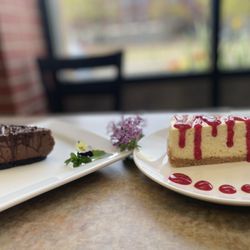 Traditional & Chocolate Cheesecake