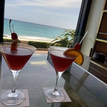The Breakers - Seafood bar with two martinis! - Hotels Near Me - Palm Beach, Florida The Breakers - Seafood bar with two martinis! - Hotels Near Me - Palm Beach, Florida