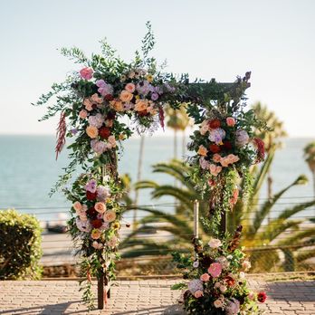 Mitsuko Floral - Ceremony arch - Florists Near Me - Torrance, California