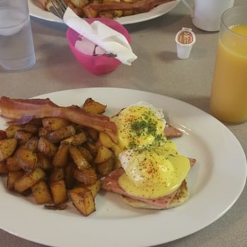 John's Breakfast & Lunch - Eggs benny - Breakfast & Brunch Near Me - Calgary, Alberta