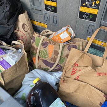 Trader Joe's - Broken Traders Joe Recyclable Bag - Grocery Near Me - Mountain View, California