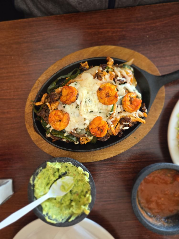 Food from El Tecate Restaurant