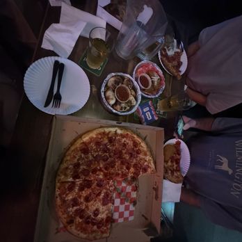 Killer Pizza - Order on the bar table - Pizza Near Me - St. Petersburg, Florida Killer Pizza - Order on the bar table - Pizza Near Me - St. Petersburg, Florida