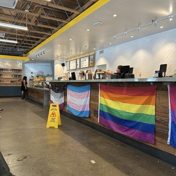 Philz Coffee - Coffee & Tea Near Me - Davis, California
