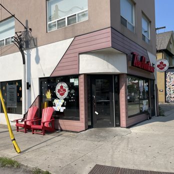 Tim Hortons - Toronto - Outside from the crosswalk by the sidewalk at the entrance. July 2024 - Donuts Near Me - Toronto, Ontario Tim Hortons - Toronto - Outside from the crosswalk by the sidewalk at the entrance. July 2024 - Donuts Near Me - Toronto, Ontario