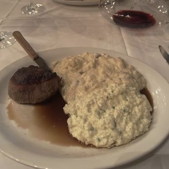 21 At The Frederick - Wine Bars Near Me - Huntington, West Virginia 21 At The Frederick - Wine Bars Near Me - Huntington, West Virginia
