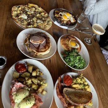 Capo Restaurant - Pizza, tiramisu pancakes, prosciutto Benedict, bacon and eggs, crostada, steak hash - Bars Near Me - Boston, Massachusetts