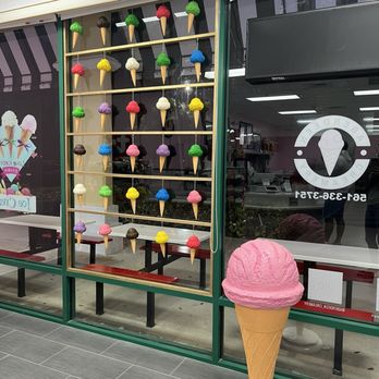 Aberdeen Creamery - Cute decor! - Ice Cream & Frozen Yogurt Near Me - Boynton Beach, Florida Aberdeen Creamery - Cute decor! - Ice Cream & Frozen Yogurt Near Me - Boynton Beach, Florida