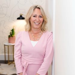 Face By Erin La Petit - Medical Director, Dr Aviva Zigman