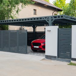 New Euro Fences - Horizontal Slat Gates. Metal Gates. Pergola.