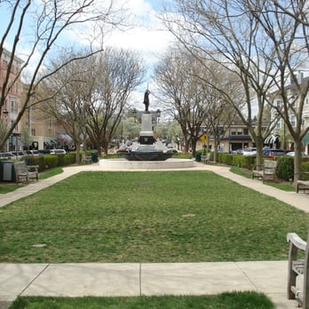Hyde Park Square - Hyde Park Square - Parks Near Me - Cincinnati, Ohio