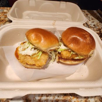 Happy Belly - Tasty fish sliders - Food Trucks Near Me - Kihei, Hawaii
