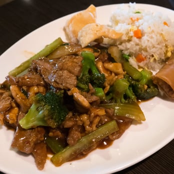 Chef Ping - Beef & Broccoli Lunch Special - Chinese Near Me - Rolling Meadows, Illinois