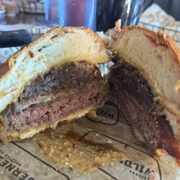 Pb & J Burger