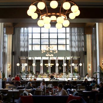 Cira - Gorgeous modern open bar. - Mediterranean Near Me - Chicago, Illinois