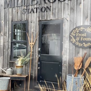 Frost & Found - Florists Near Me - Duxbury, Massachusetts