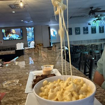 Harrigan's Pub - Mac and cheese came out room temperature. Was not that good taste wise according to the person who ordered it. - Pubs Near Me - Hatboro, Pennsylvania Harrigan's Pub - Mac and cheese came out room temperature. Was not that good taste wise according to the person who ordered it. - Pubs Near Me - Hatboro, Pennsylvania