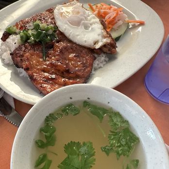 Pho KT Vietnamese Restaurant - Pork chop with broken rice and egg - Vietnamese Near Me - Puyallup, Washington
